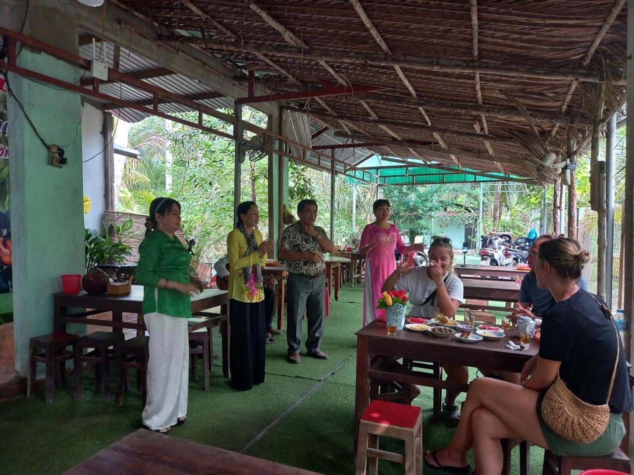 Mecong Homestay Ben Tre Exterior photo